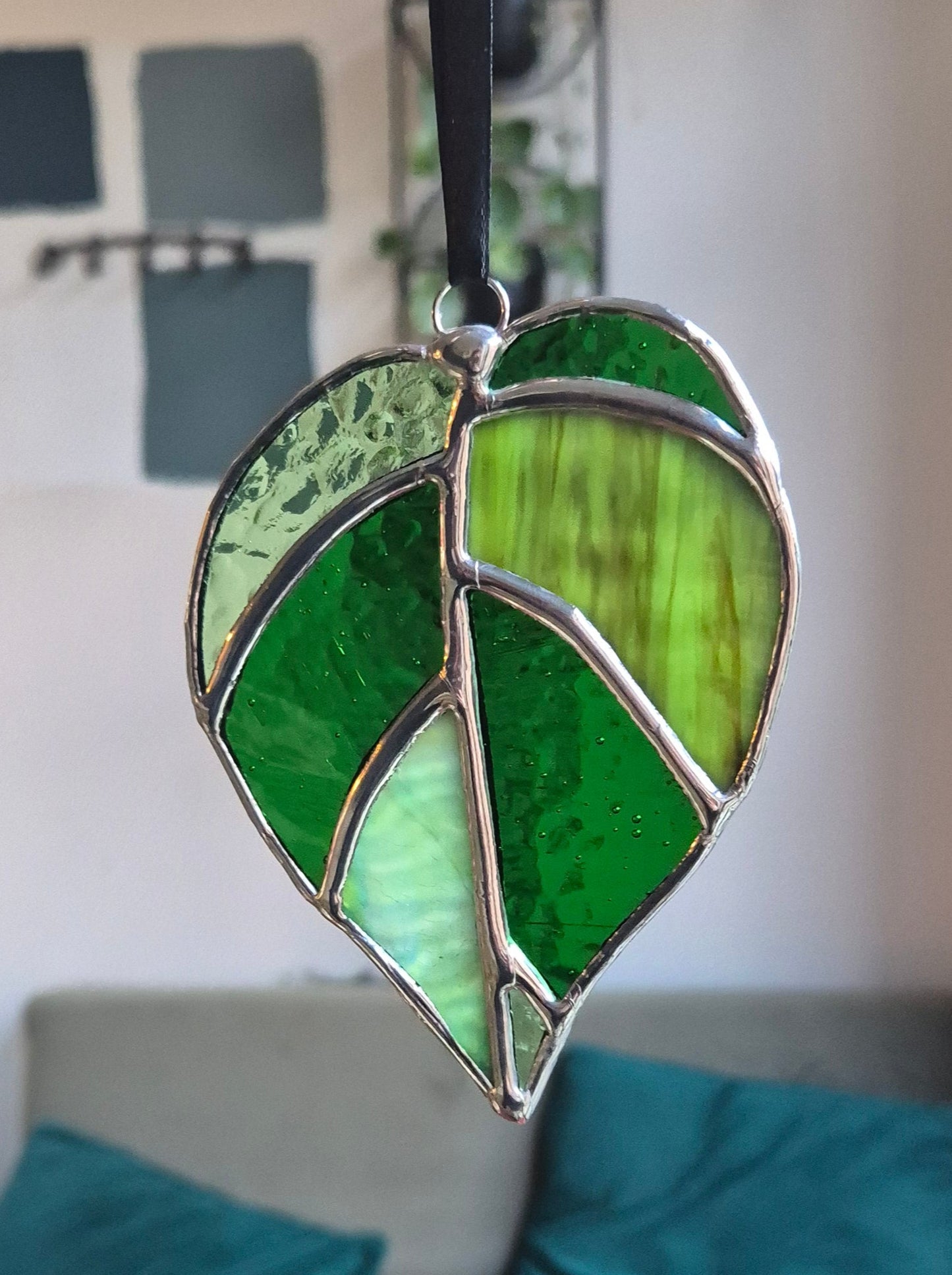 Leaf Green Hanging Suncatcher Small