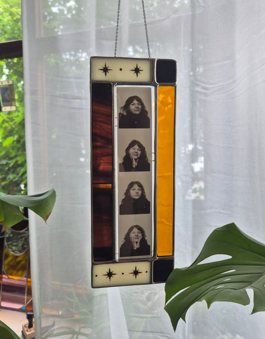 Luna Photobooth Frame Hanging - Film Booth