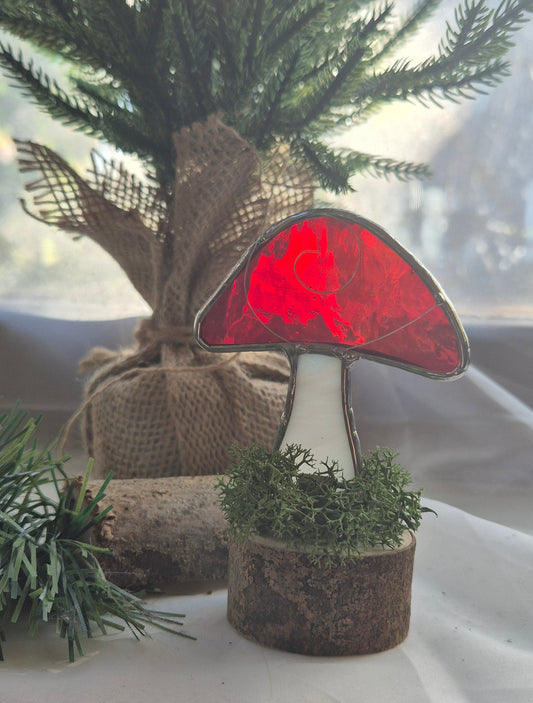 Mushroom - Small Red Standing