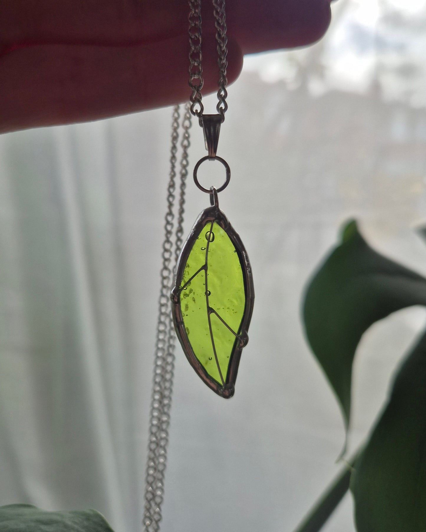 Single Leaf Necklace