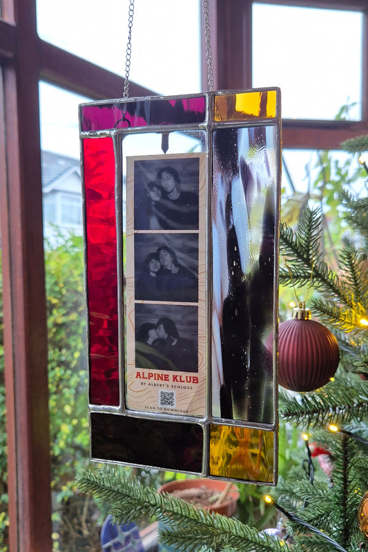 Photobooth Frame Hanging - Digital Booth photo