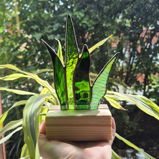 Snakeplant Green Standing Suncatcher
