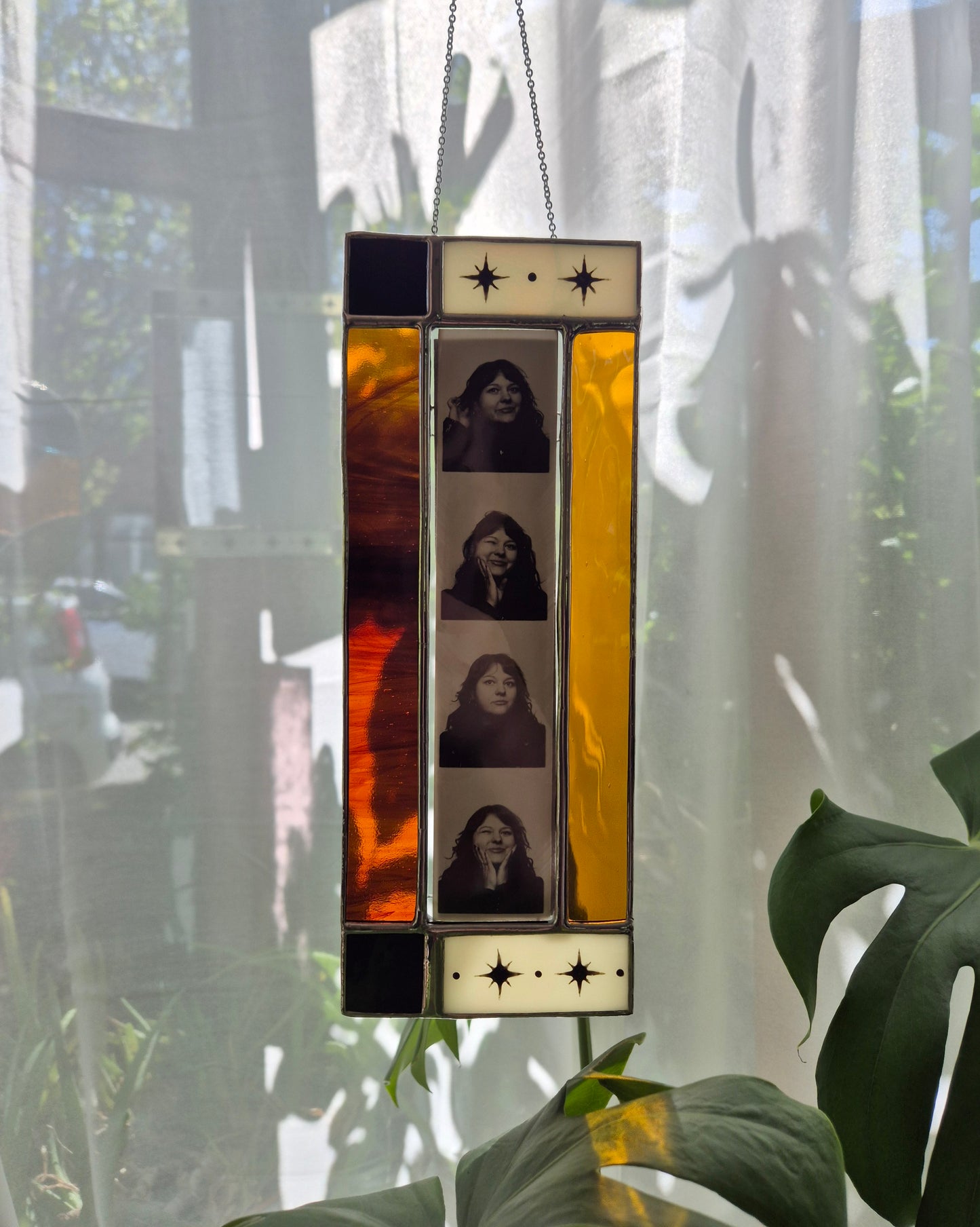 Luna Photobooth Frame Hanging - Film Booth