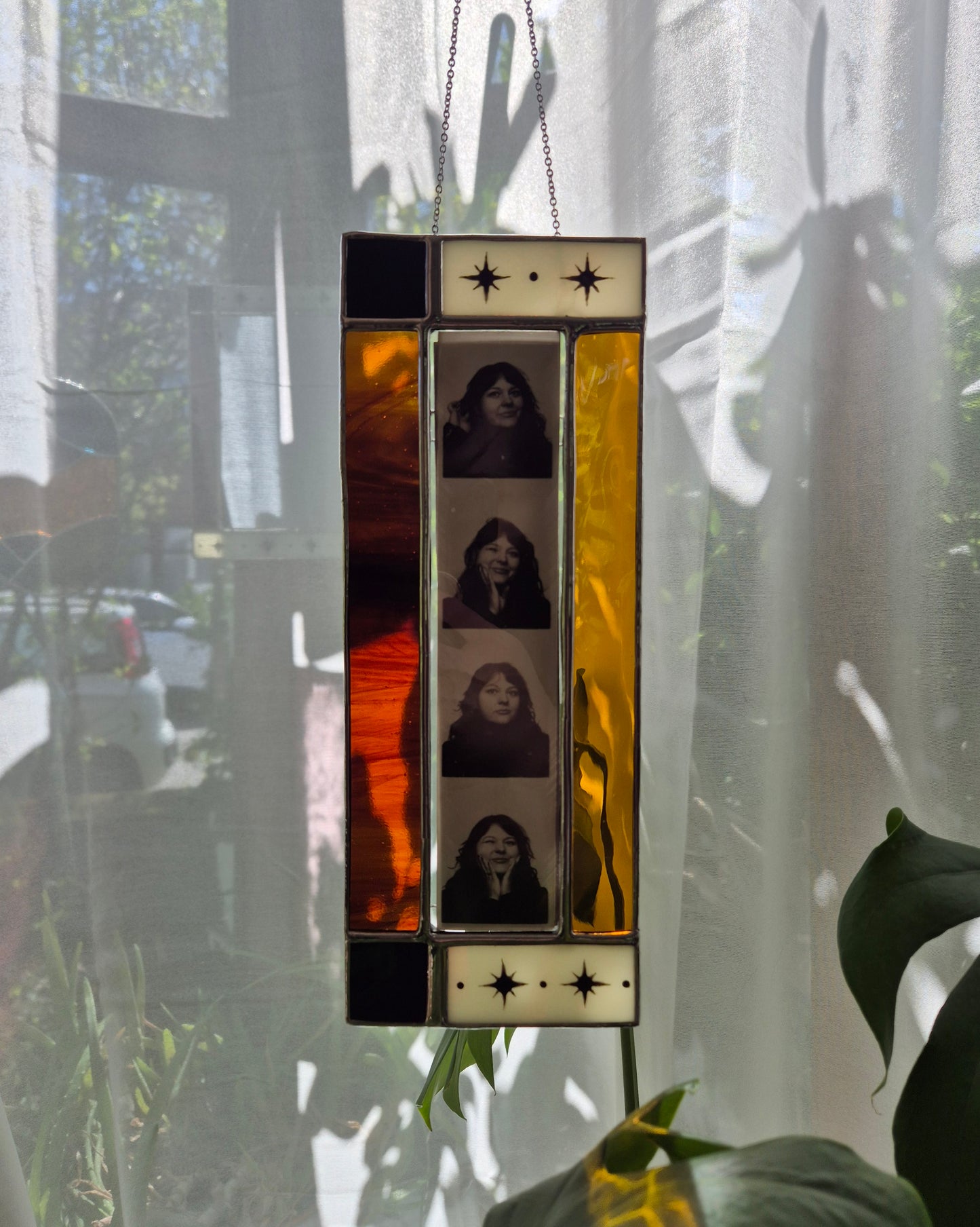 Luna Photobooth Frame Hanging - Film Booth