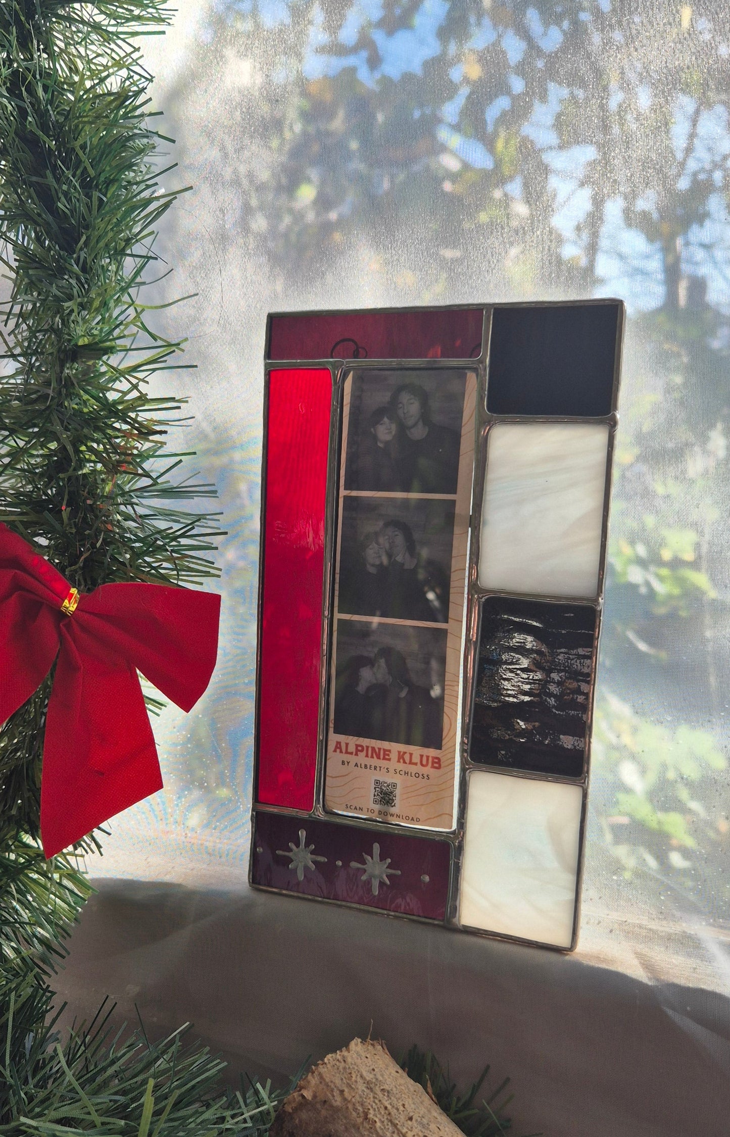 Photobooth Frame Hanging