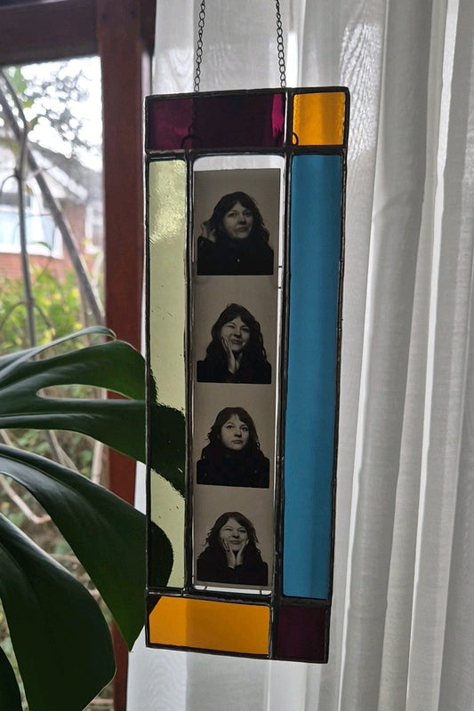 Faye Classic Photobooth Frame Hanging - Film Booth