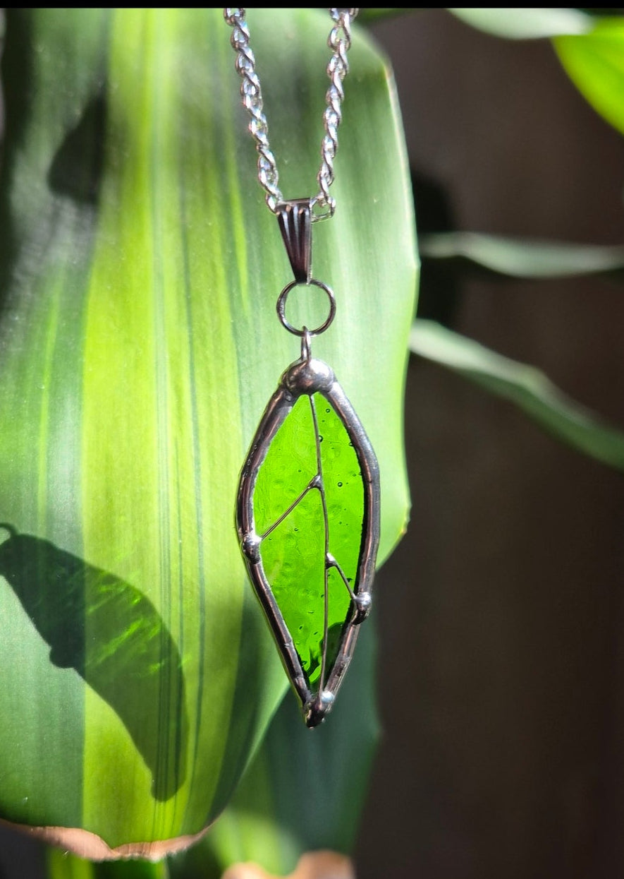 Single Leaf Necklace
