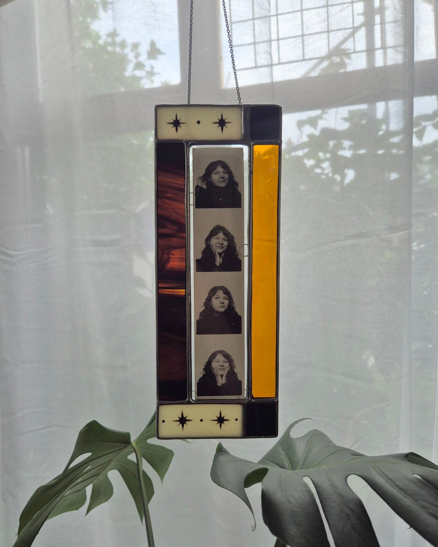 Luna Photobooth Frame Hanging - Film Booth