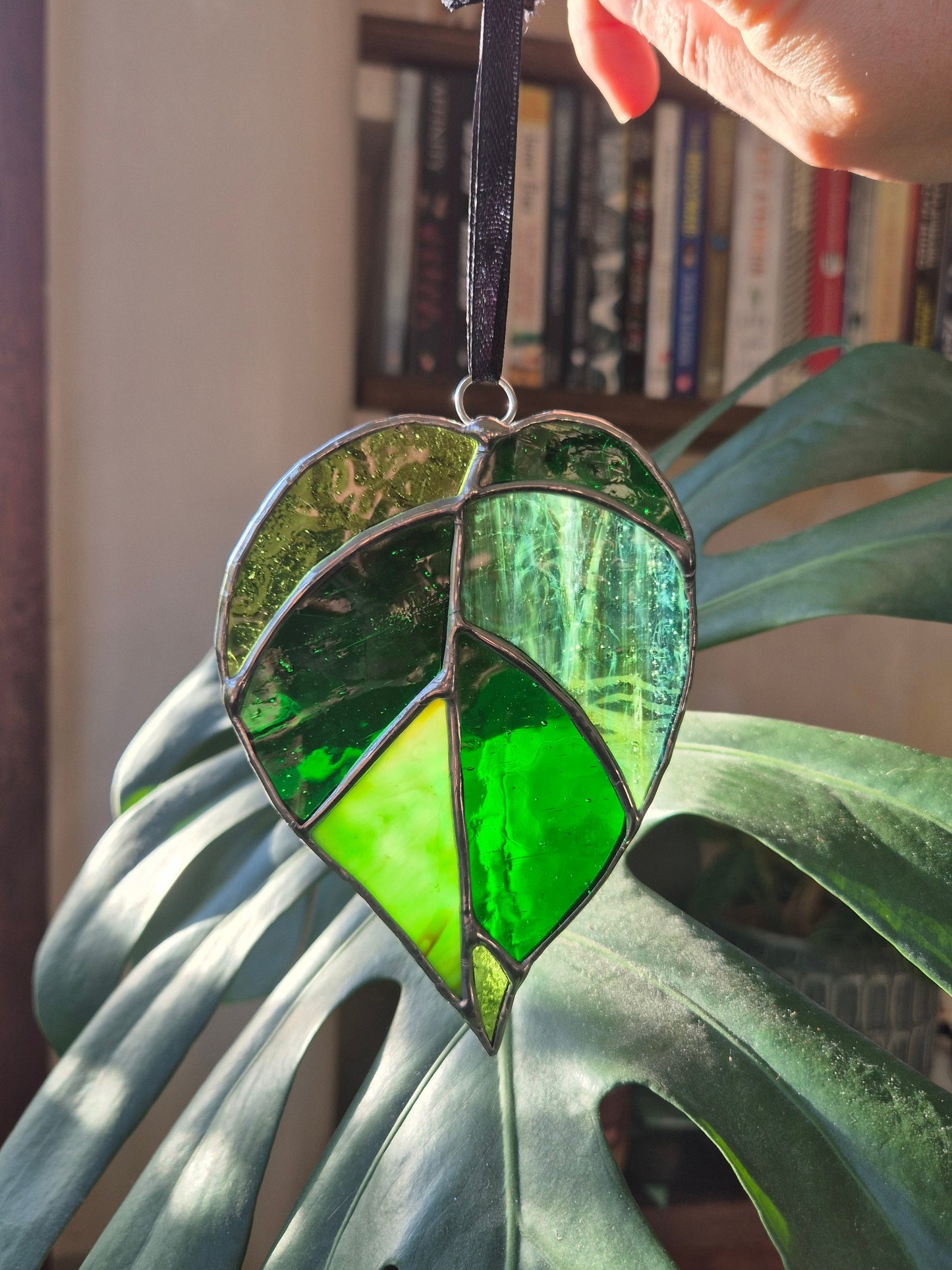 Leaf Green Hanging Suncatcher Small