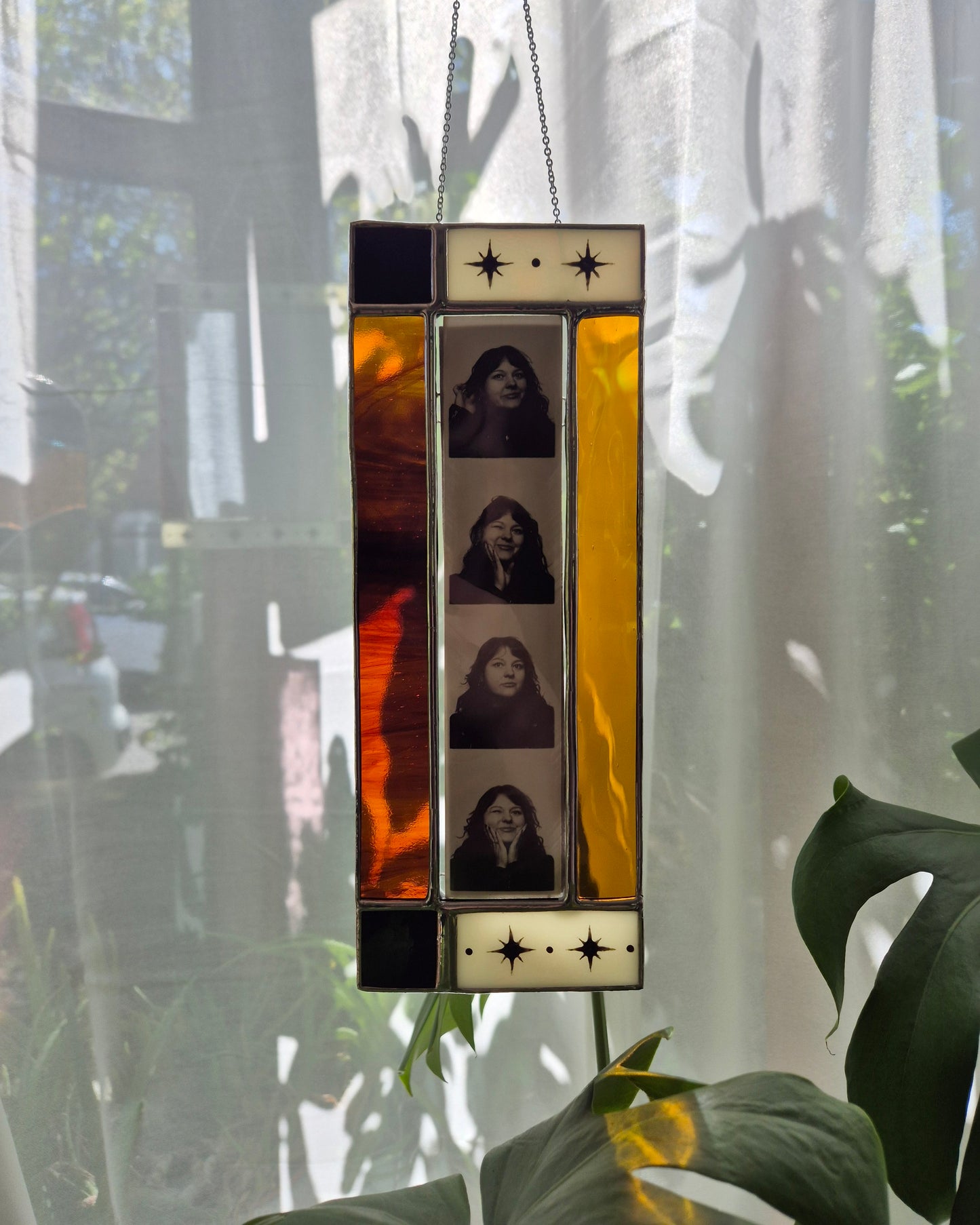 Luna Photobooth Frame Hanging - Film Booth