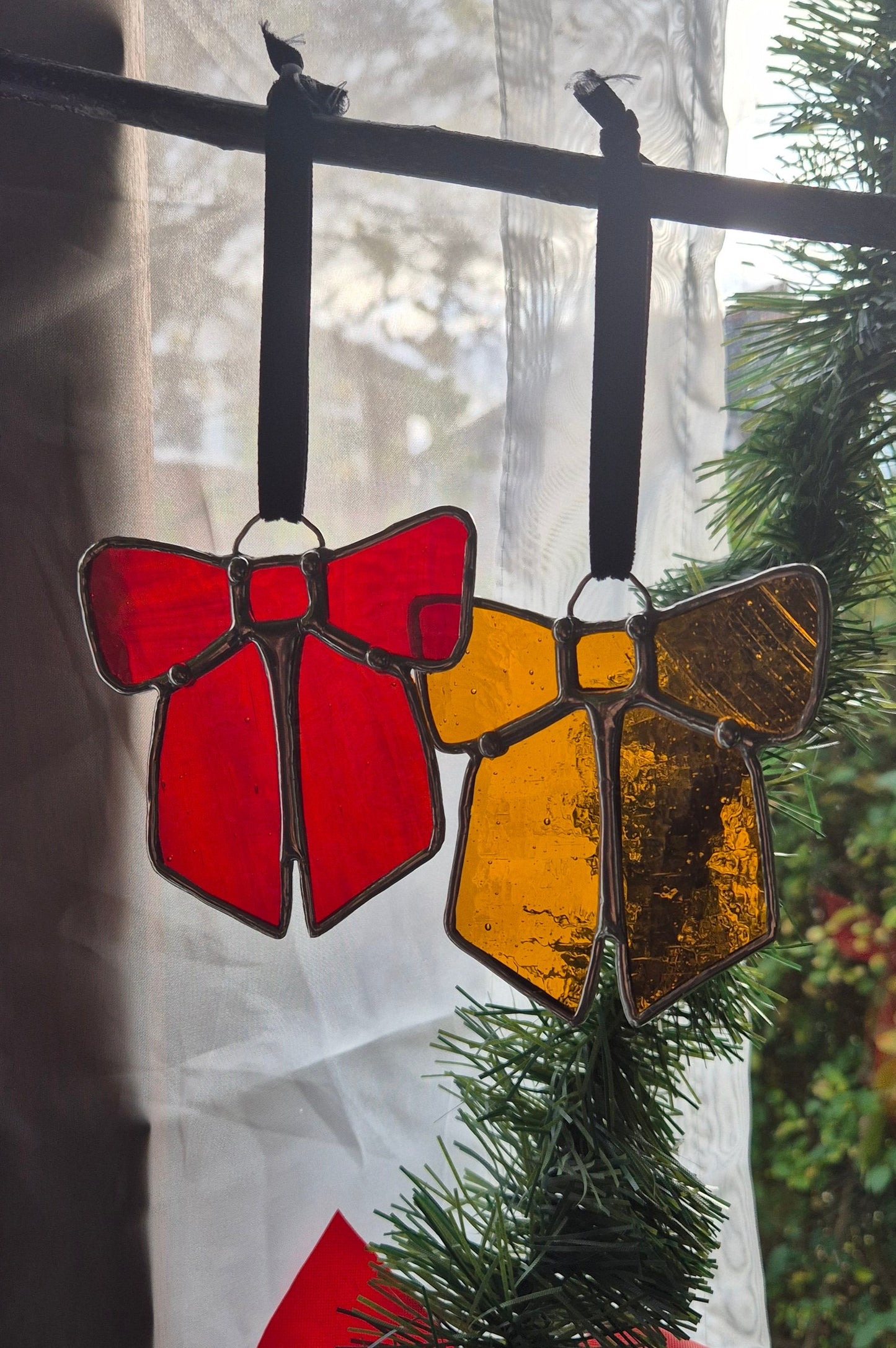 Bow Hanging Pieces - Small - Multiple Colours Available