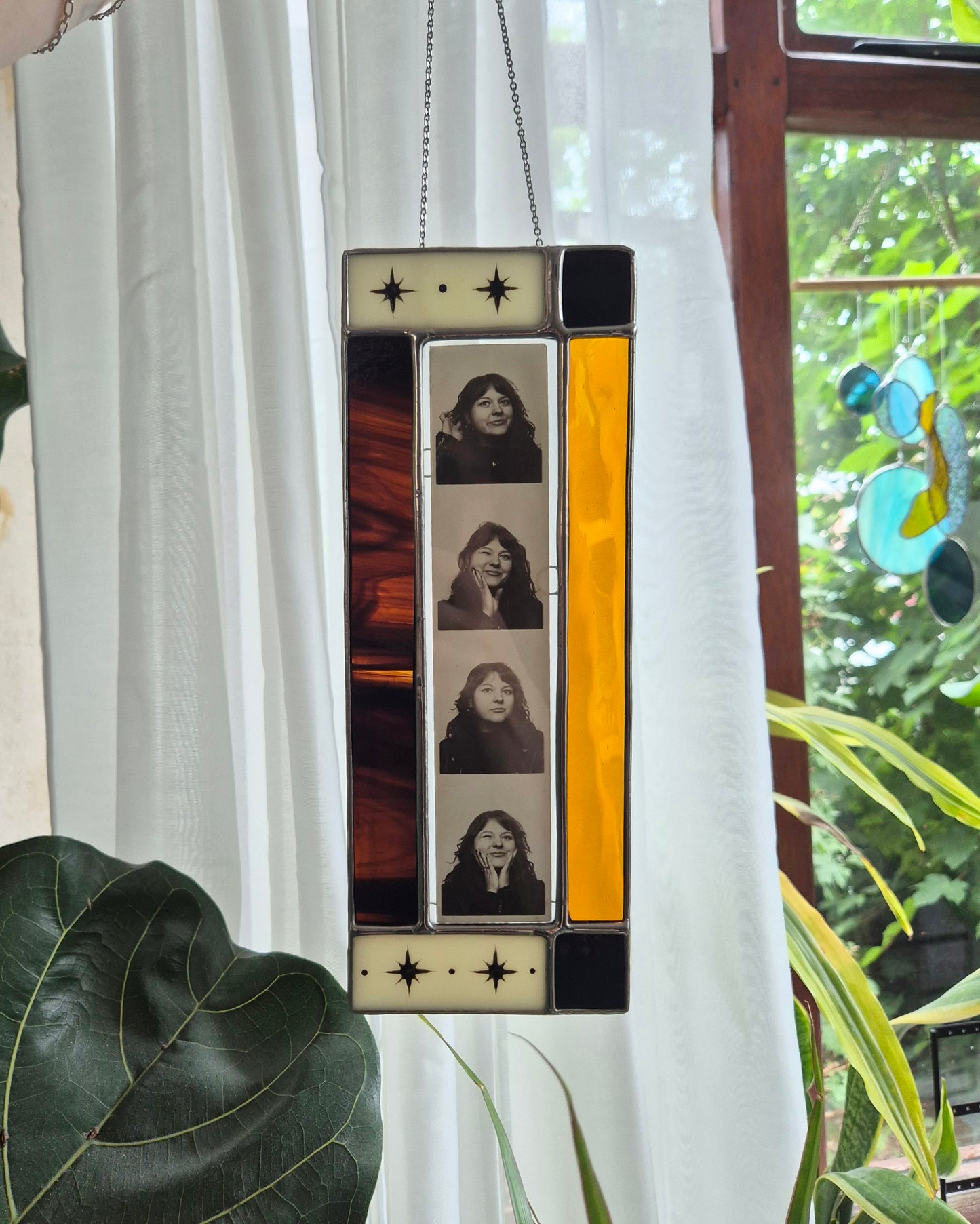 Luna Photobooth Frame Hanging - Film Booth