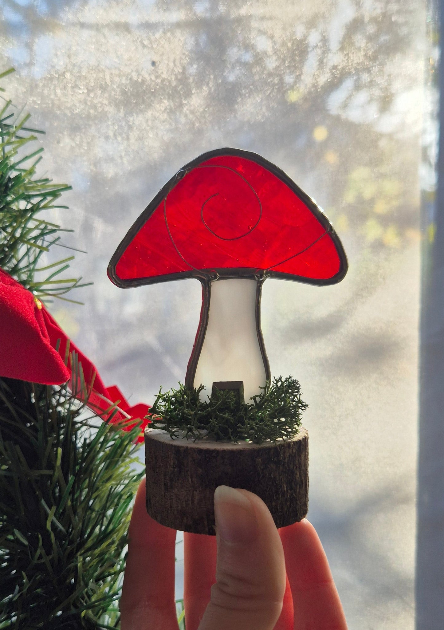 Mushroom - Small Red Standing