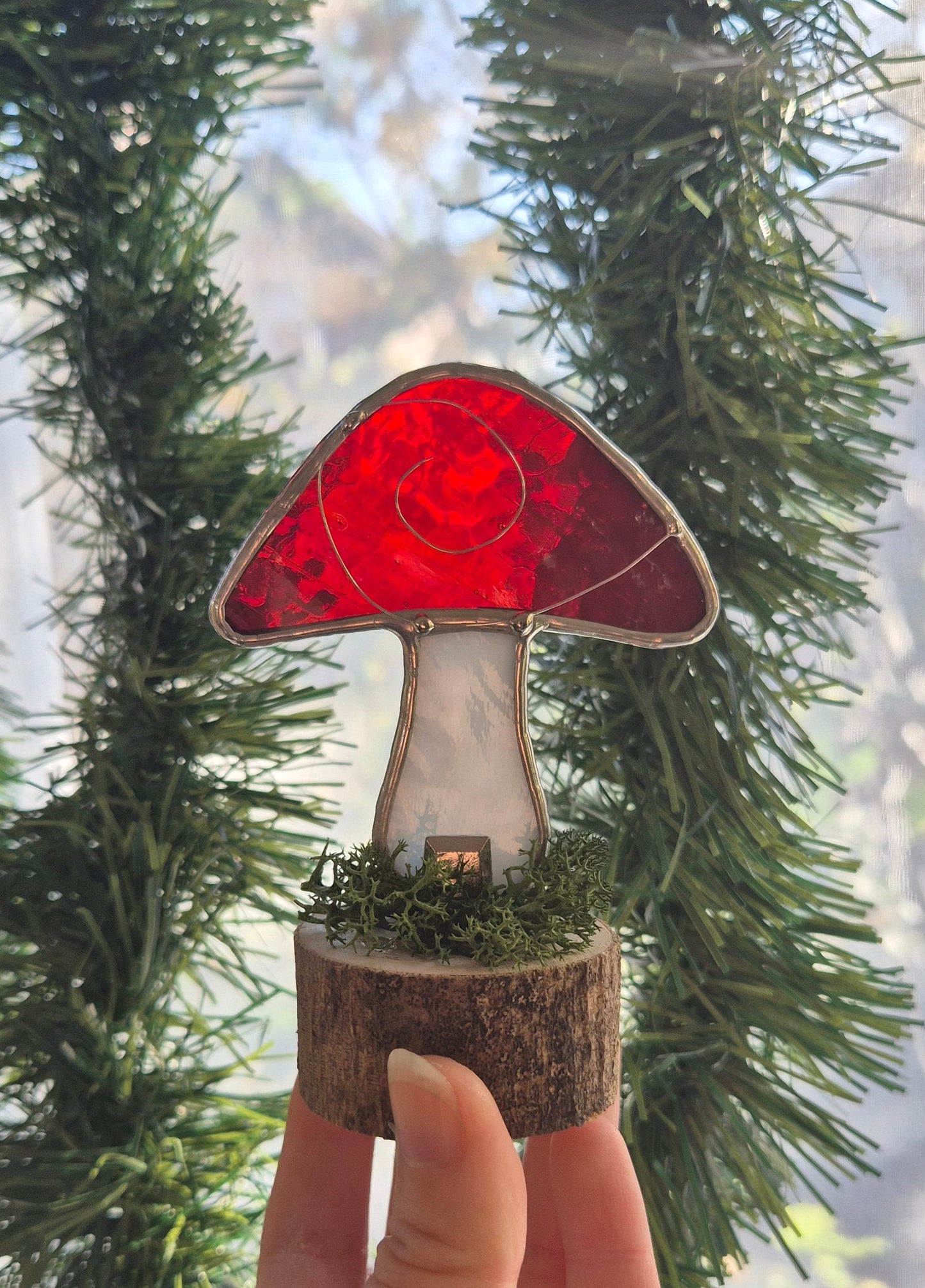 Mushroom - Small Red Standing