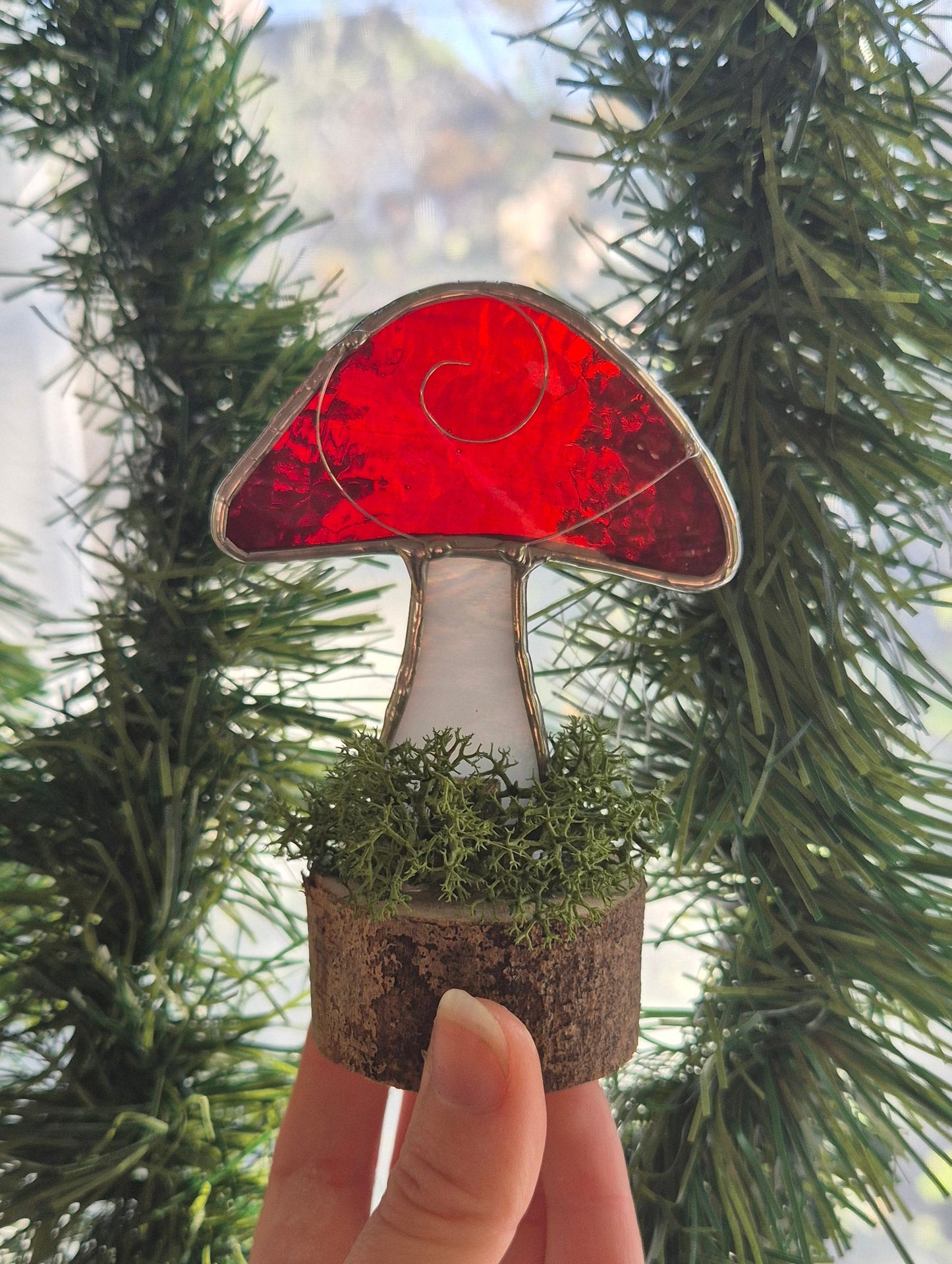 Mushroom - Small Red Standing