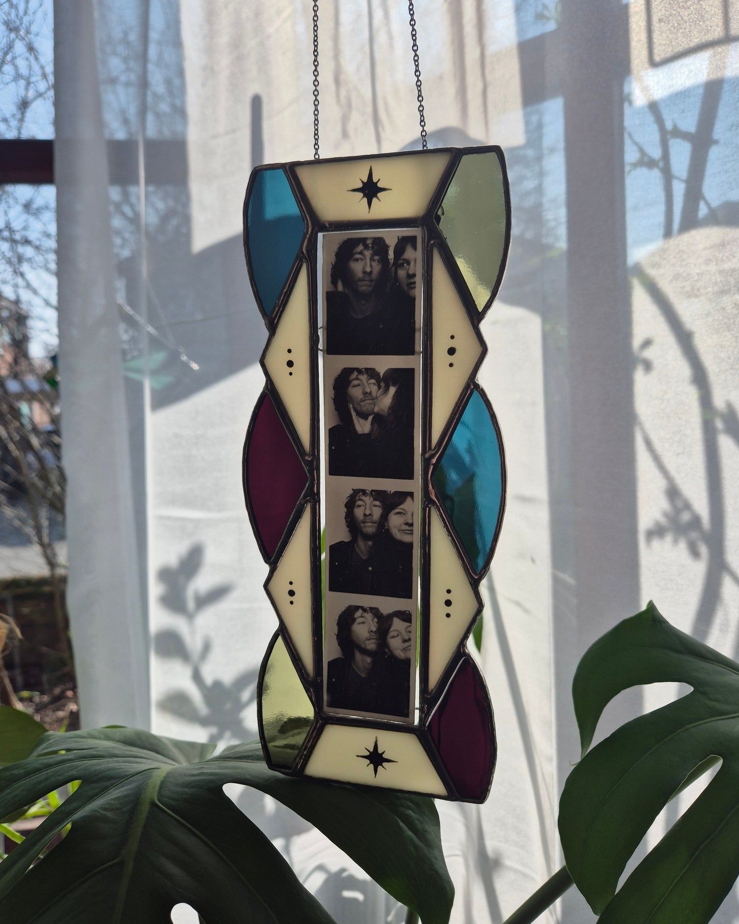 Lyra Photobooth Frame Hanging - Film Booth