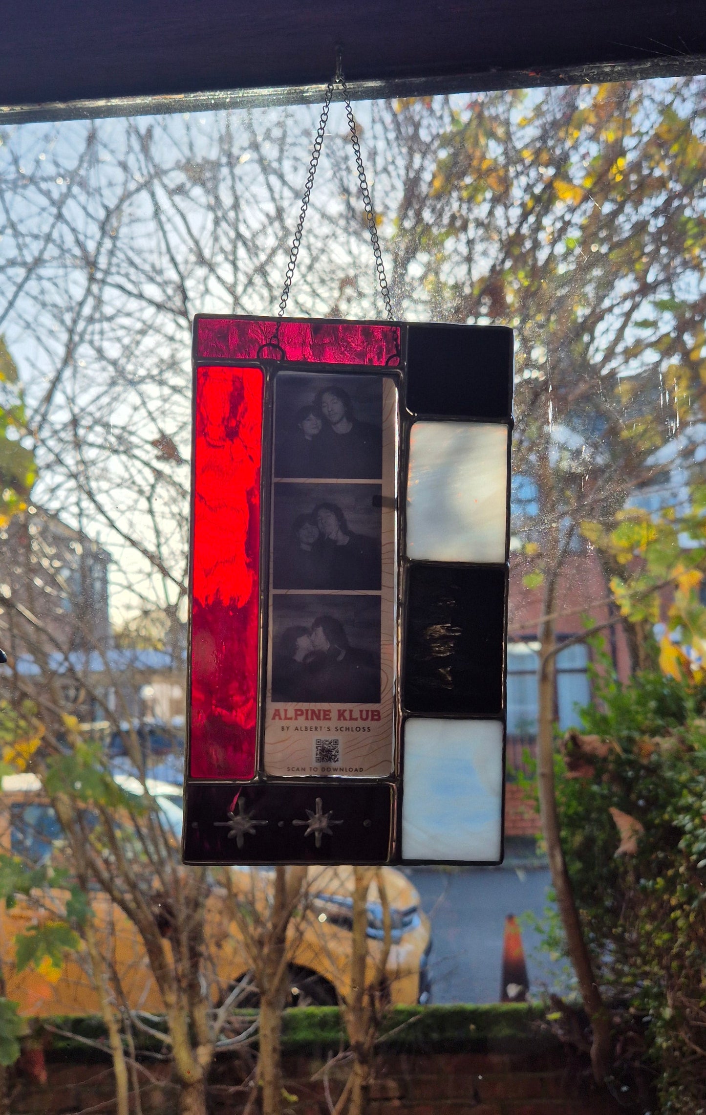 Photobooth Frame Hanging