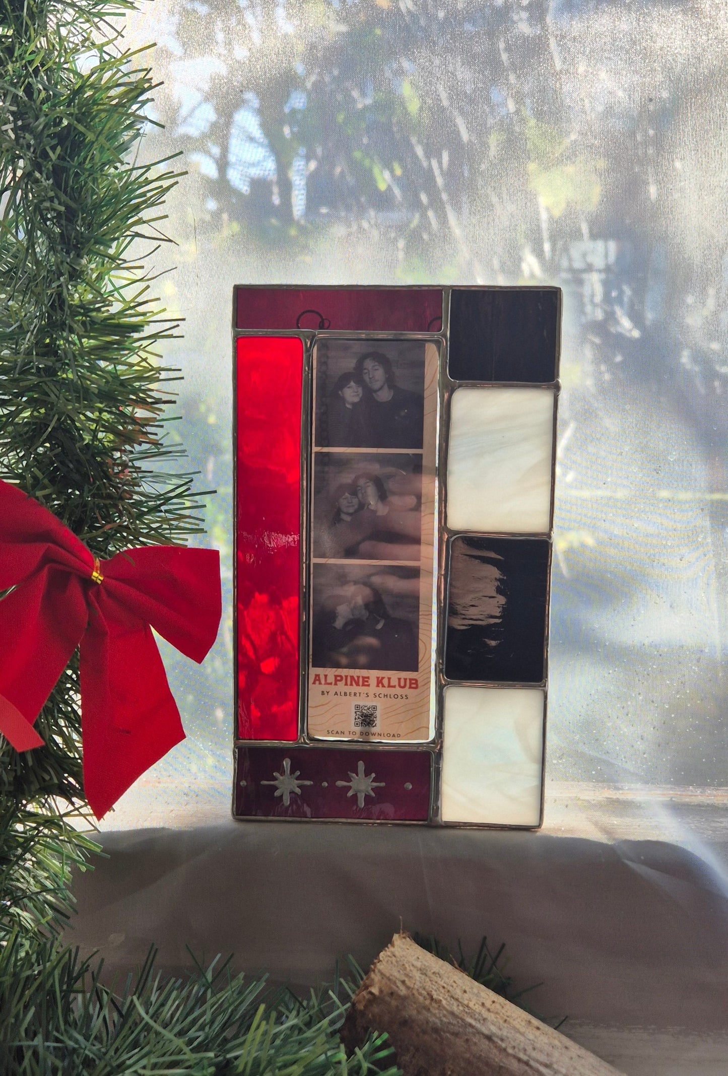 Photobooth Frame Hanging