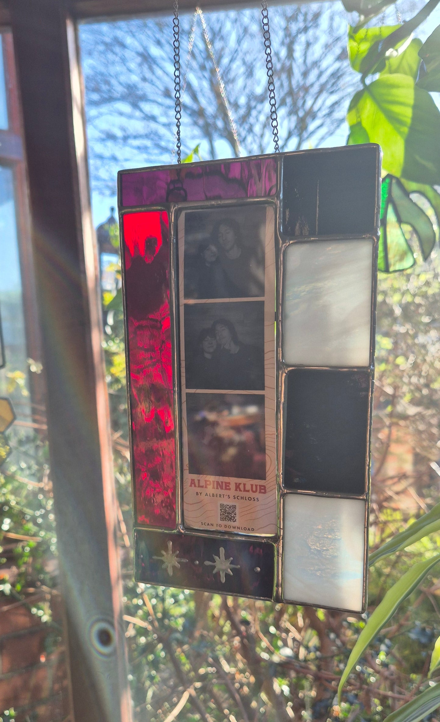 Photobooth Frame Hanging