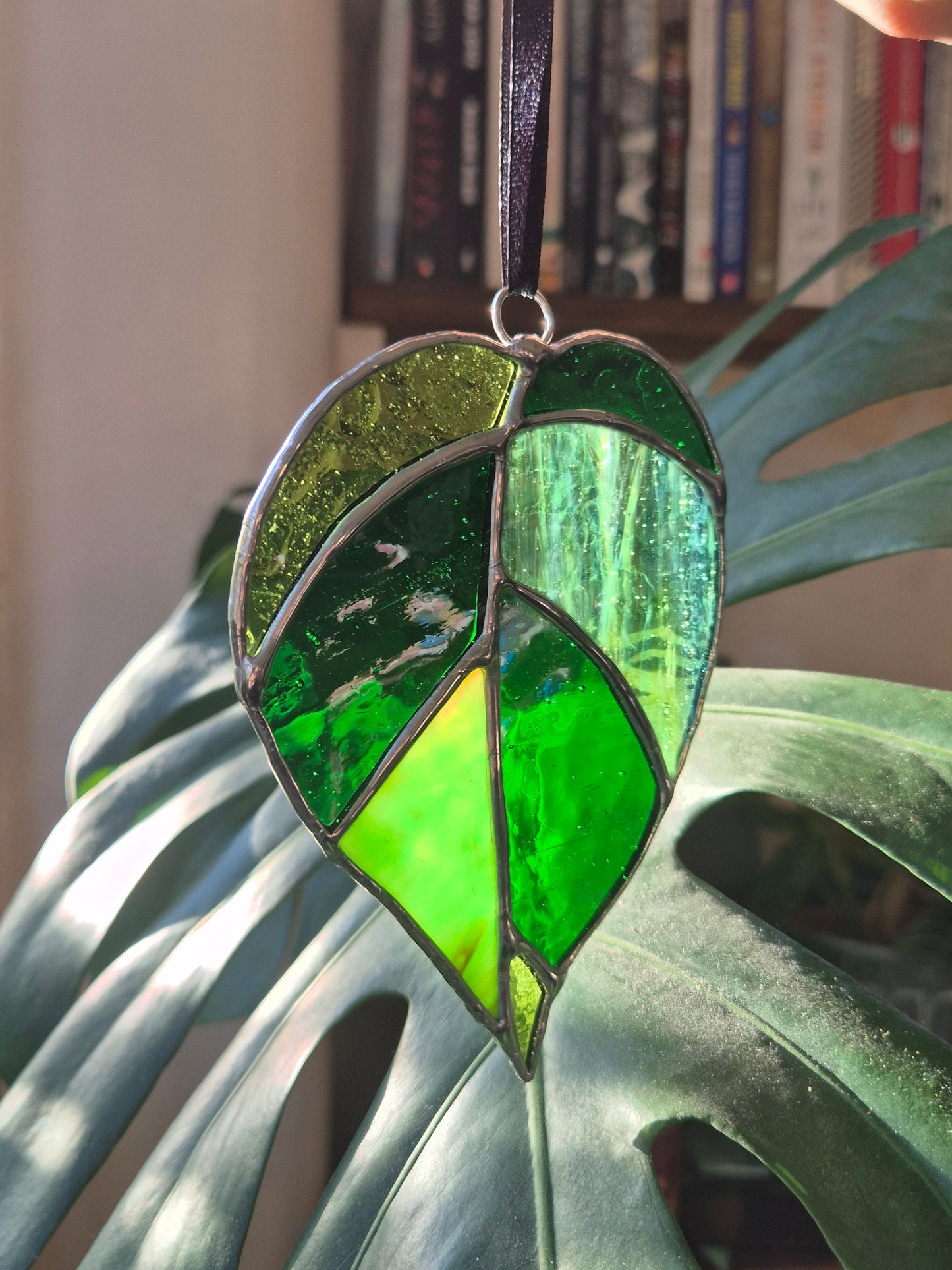 Leaf Green Hanging Suncatcher Small