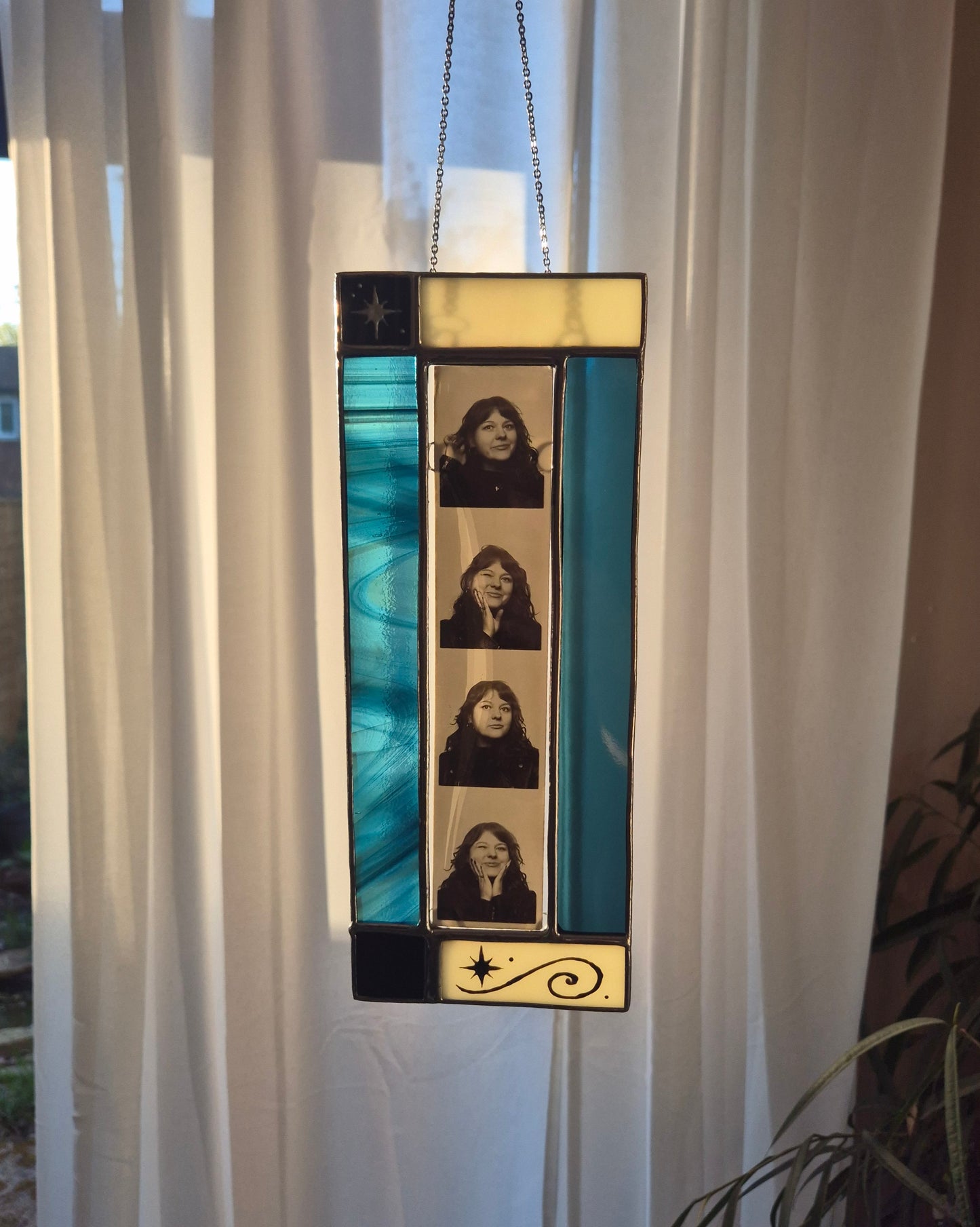 Theia Photobooth Frame Hanging - Film Booth