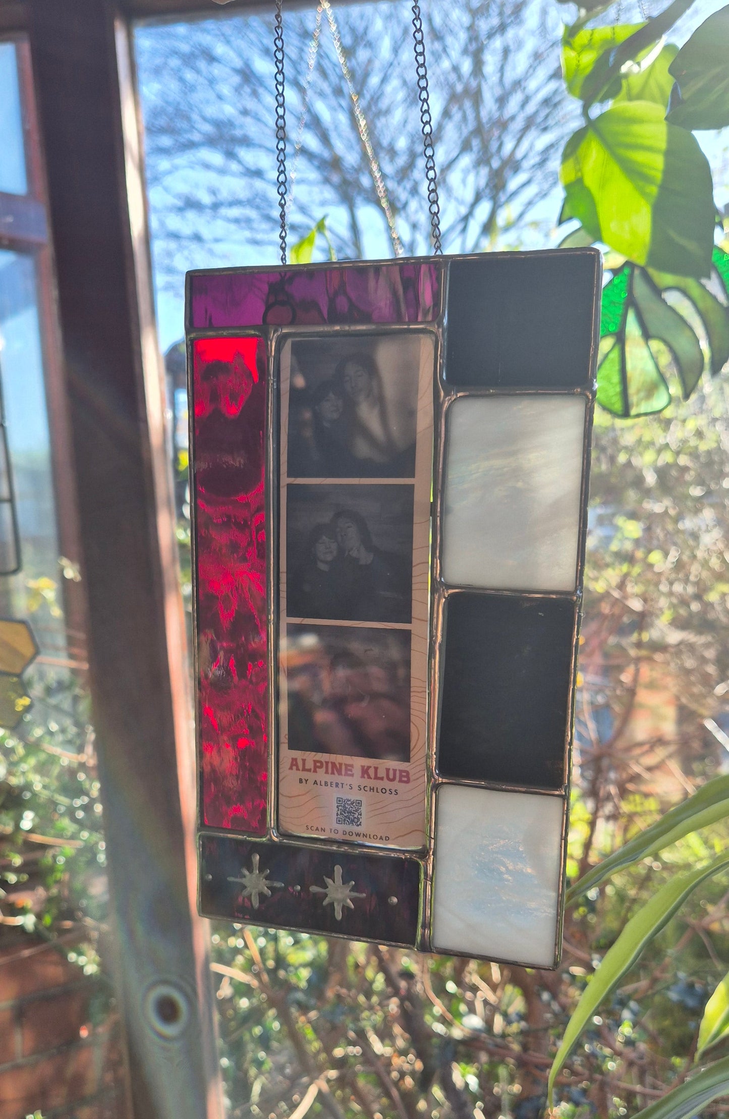 Photobooth Frame Hanging