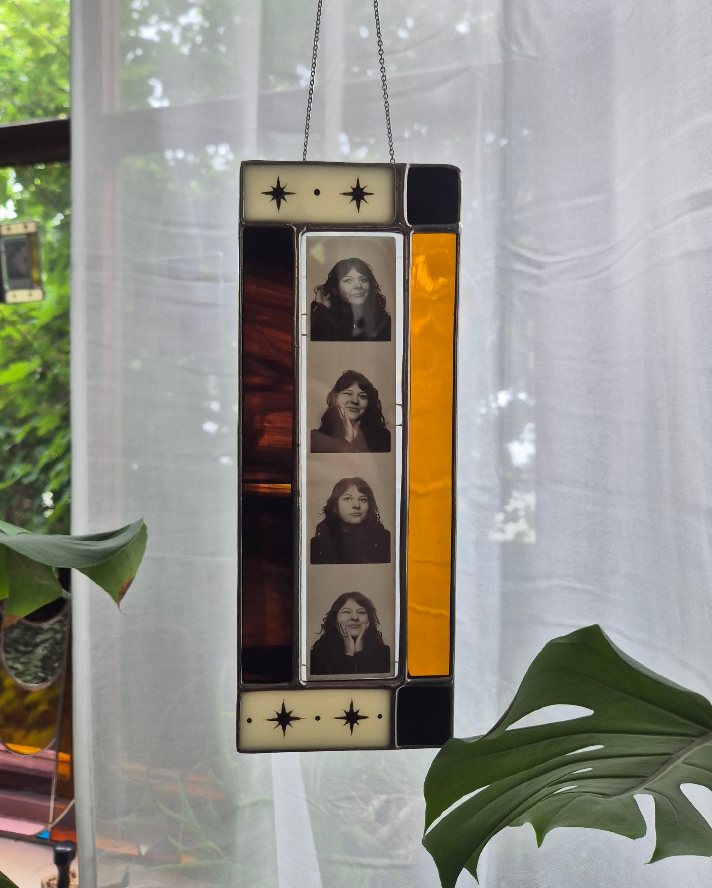 Luna Photobooth Frame Hanging - Film Booth