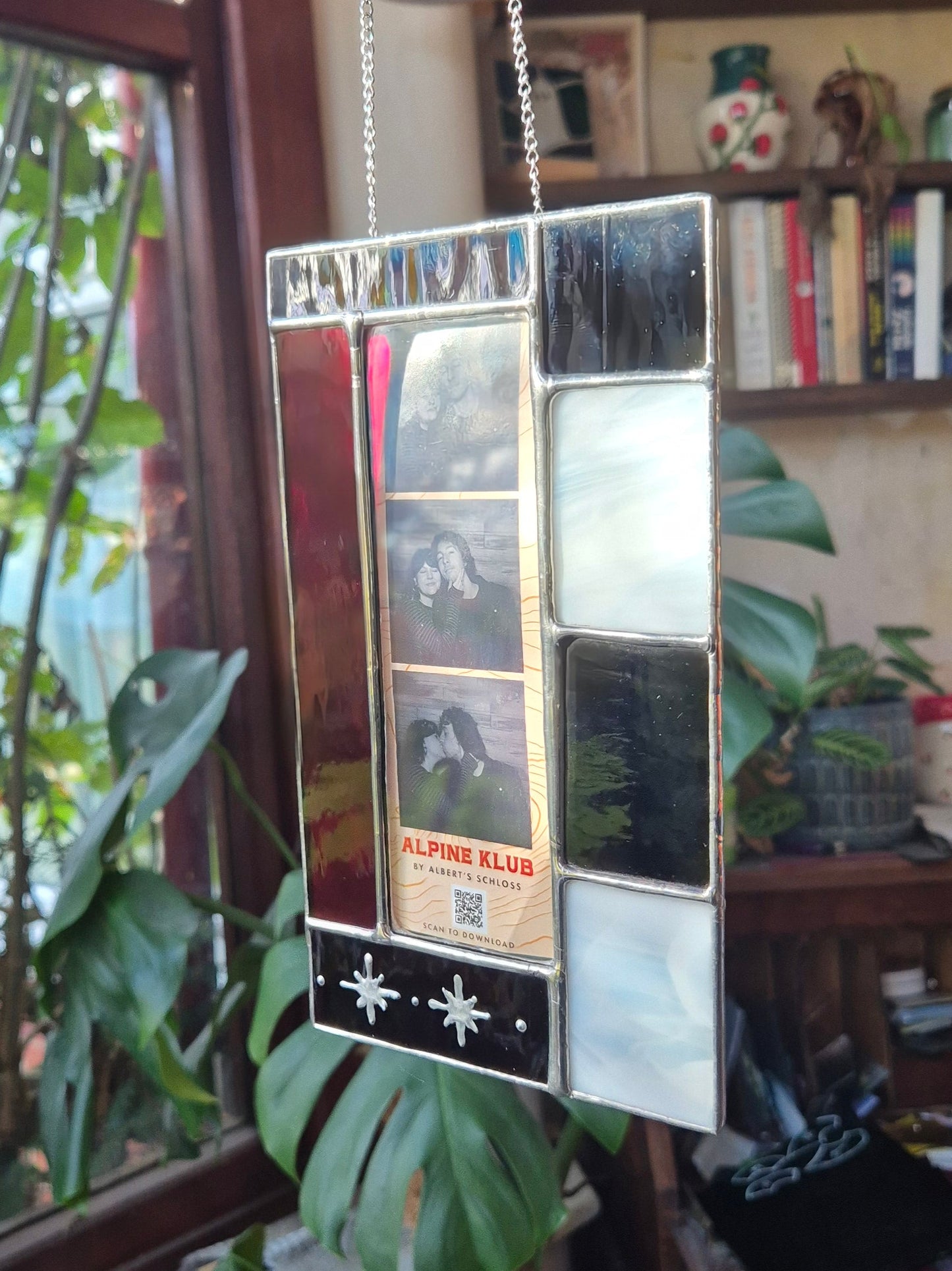 Photobooth Frame Hanging