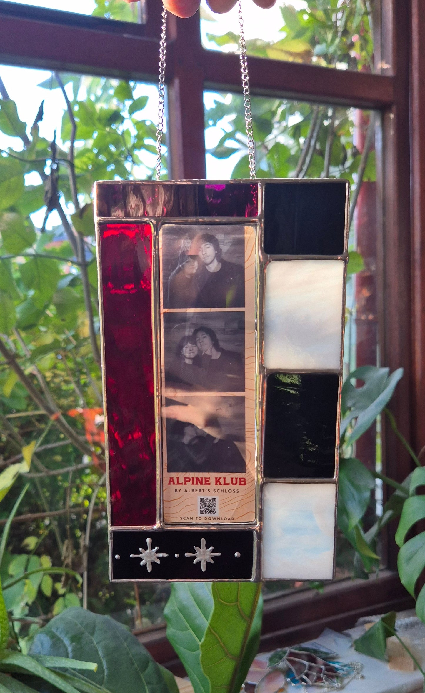 Photobooth Frame Hanging