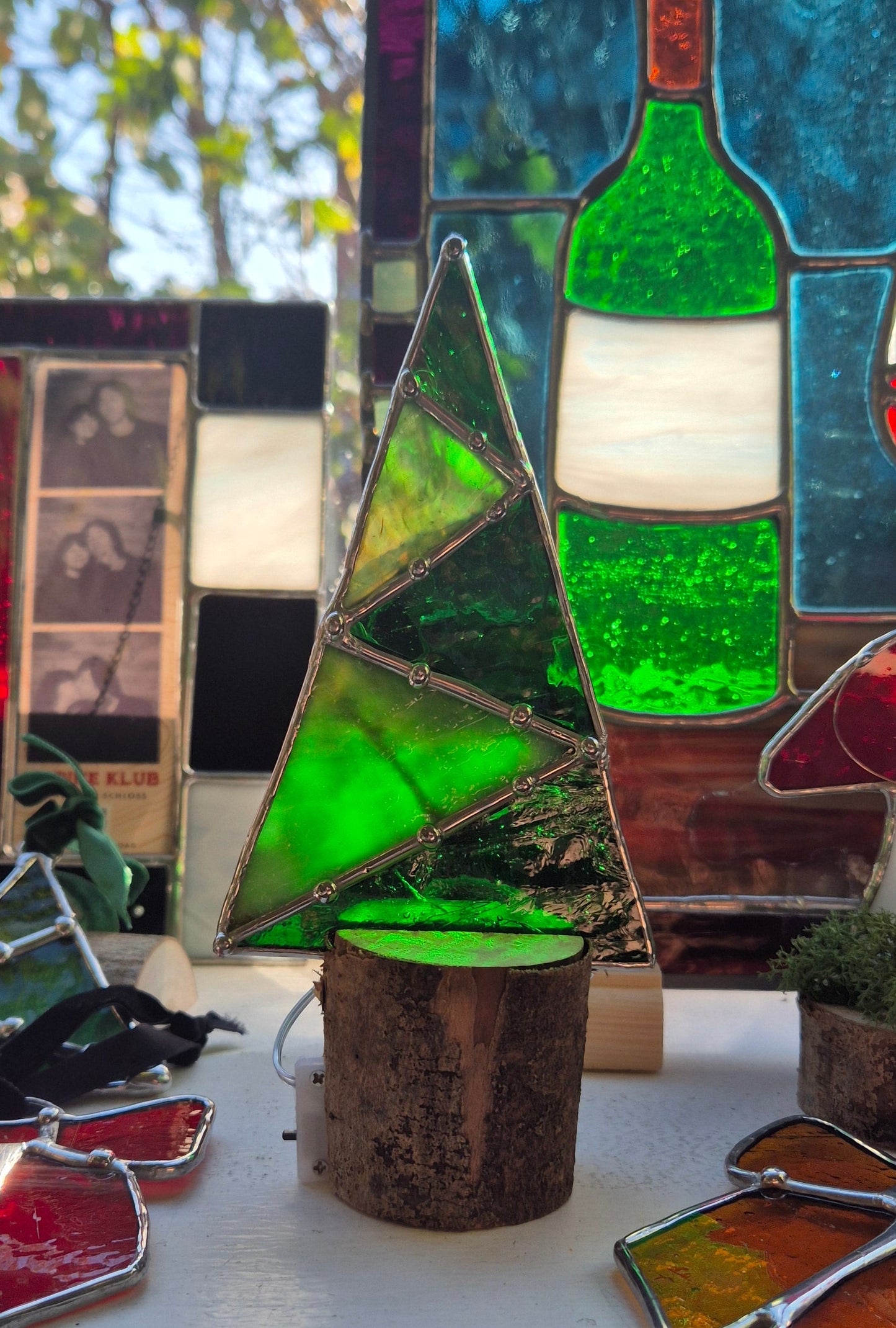 Christmas Tree - Single Light Up Standing Tree