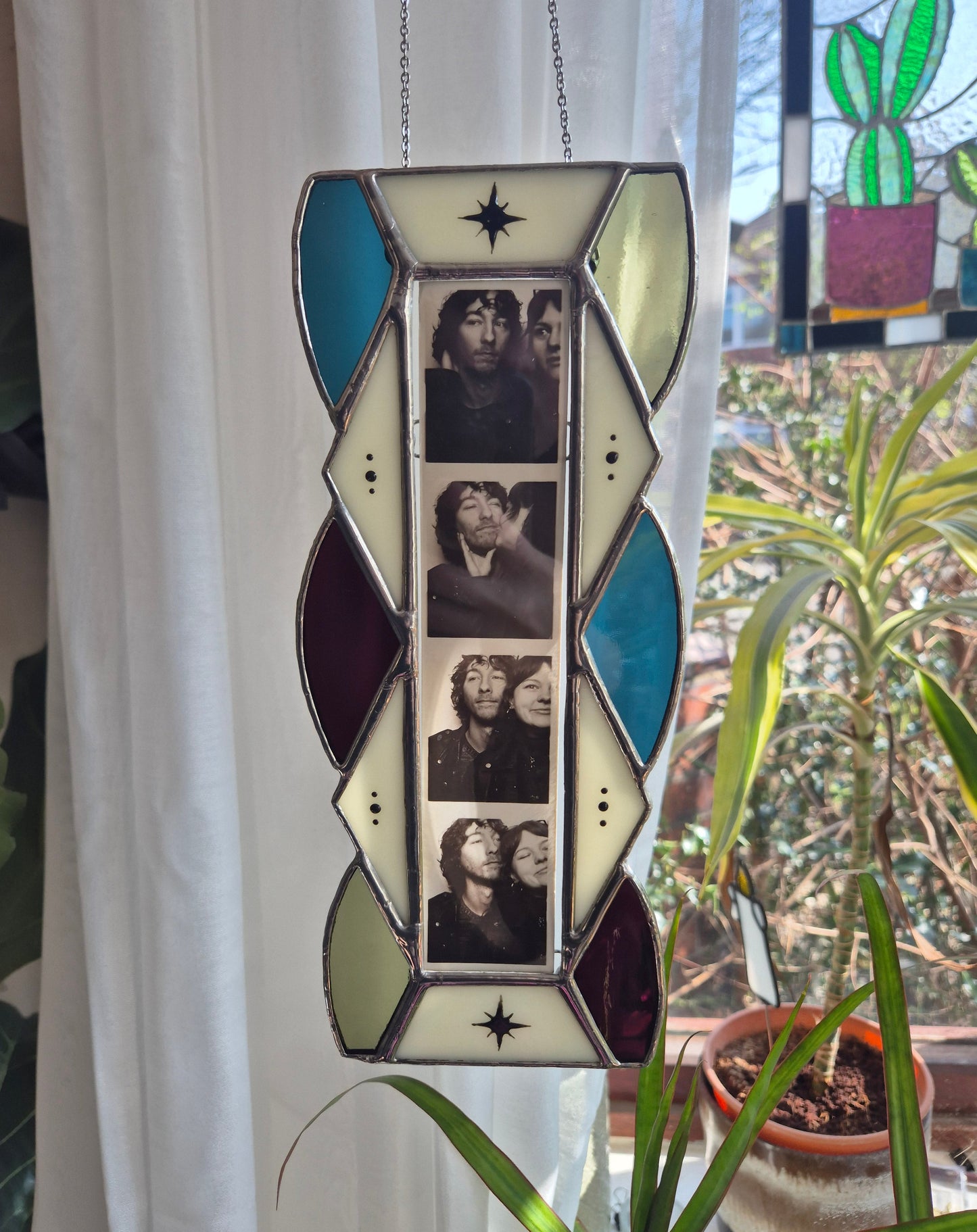 Lyra Photobooth Frame Hanging - Film Booth