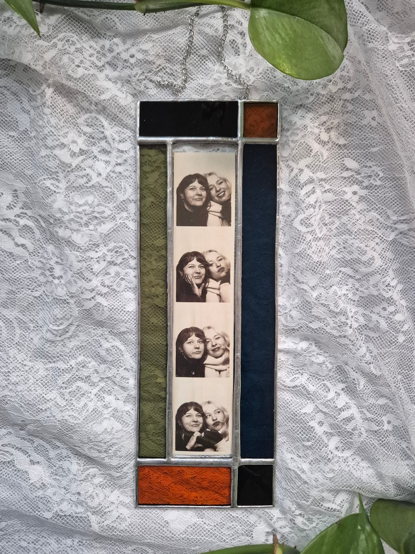 Faye Classic Photobooth Frame Hanging - Film Booth