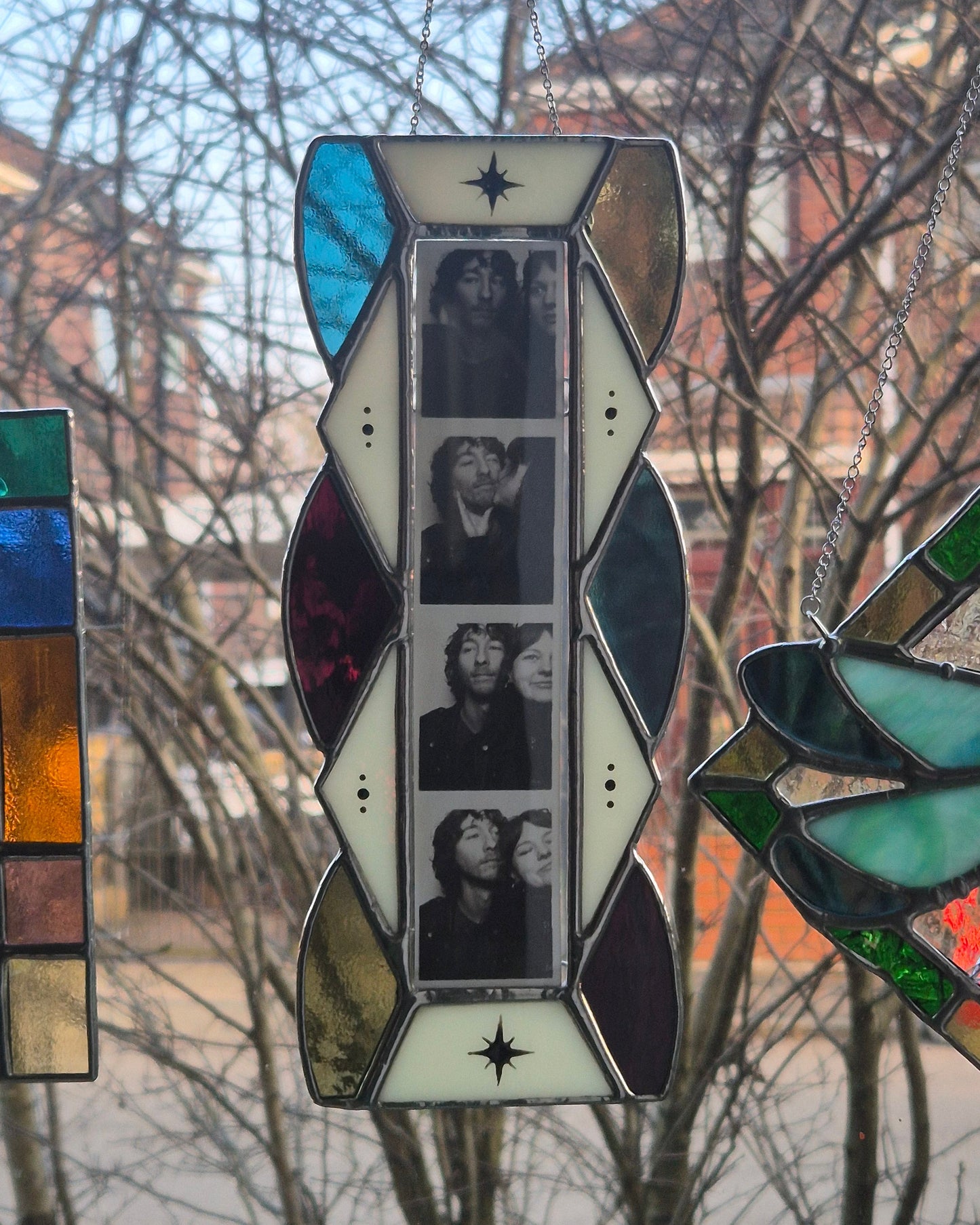 Lyra Photobooth Frame Hanging - Film Booth
