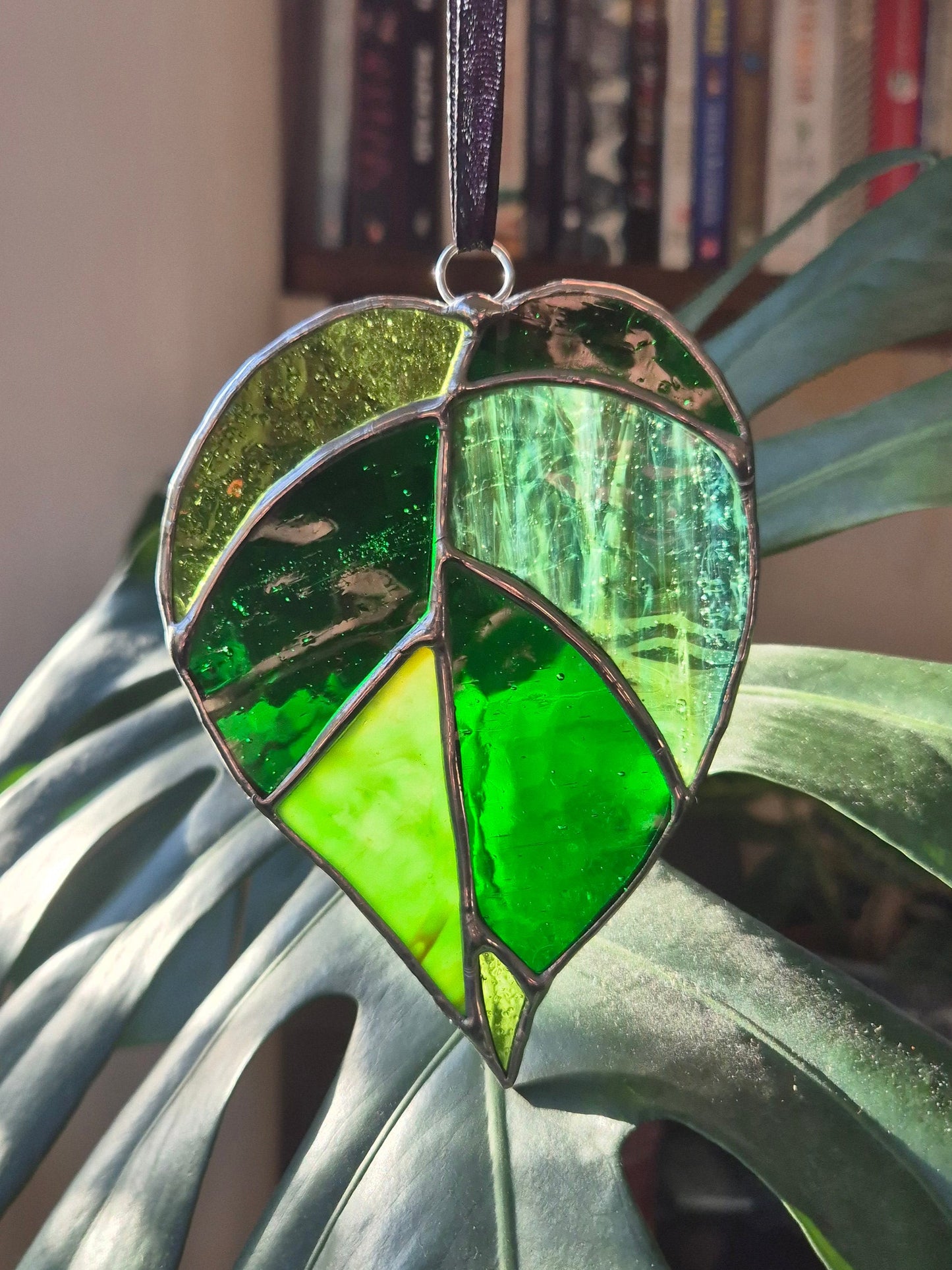 Leaf Green Hanging Suncatcher Small