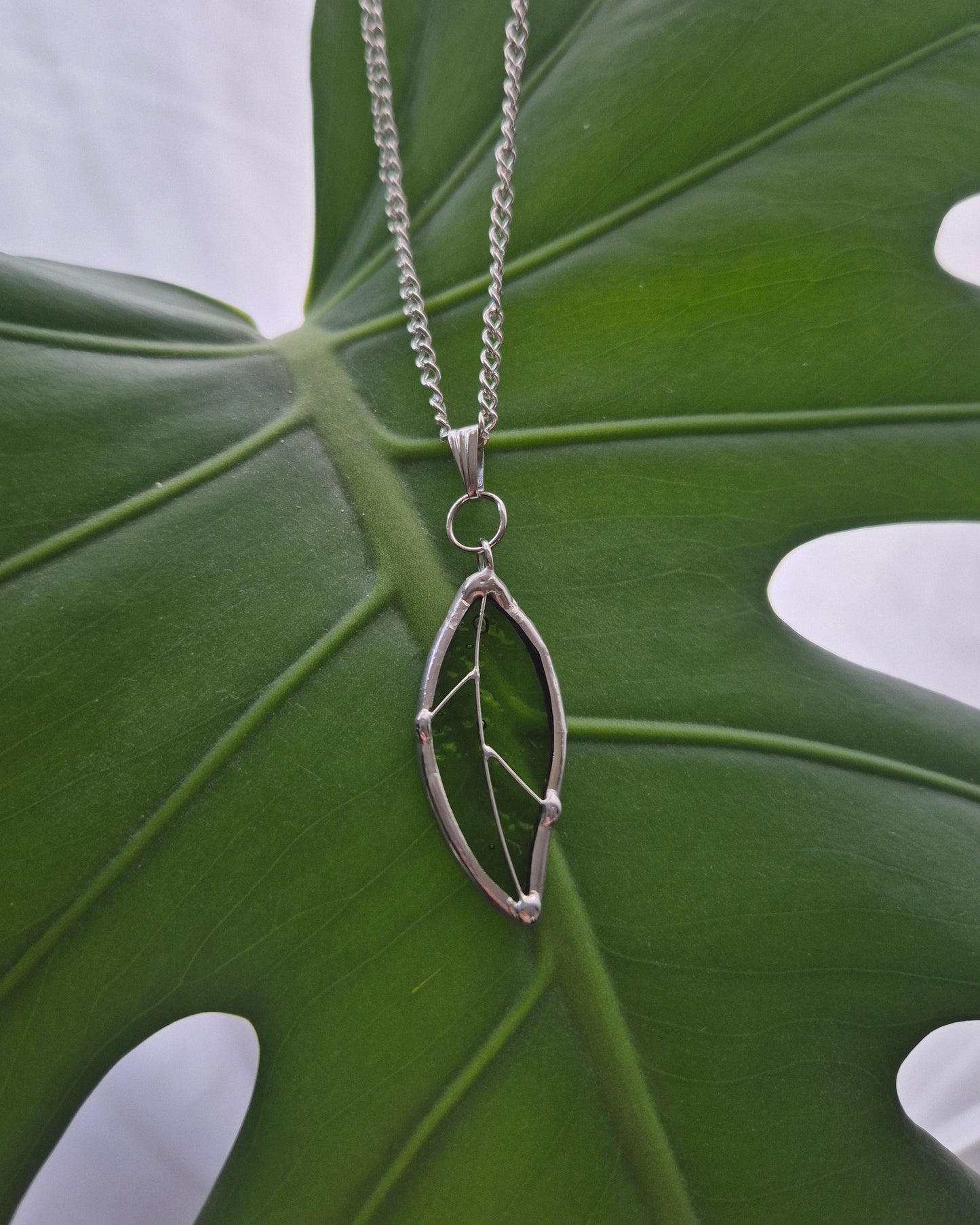 Single Leaf Necklace