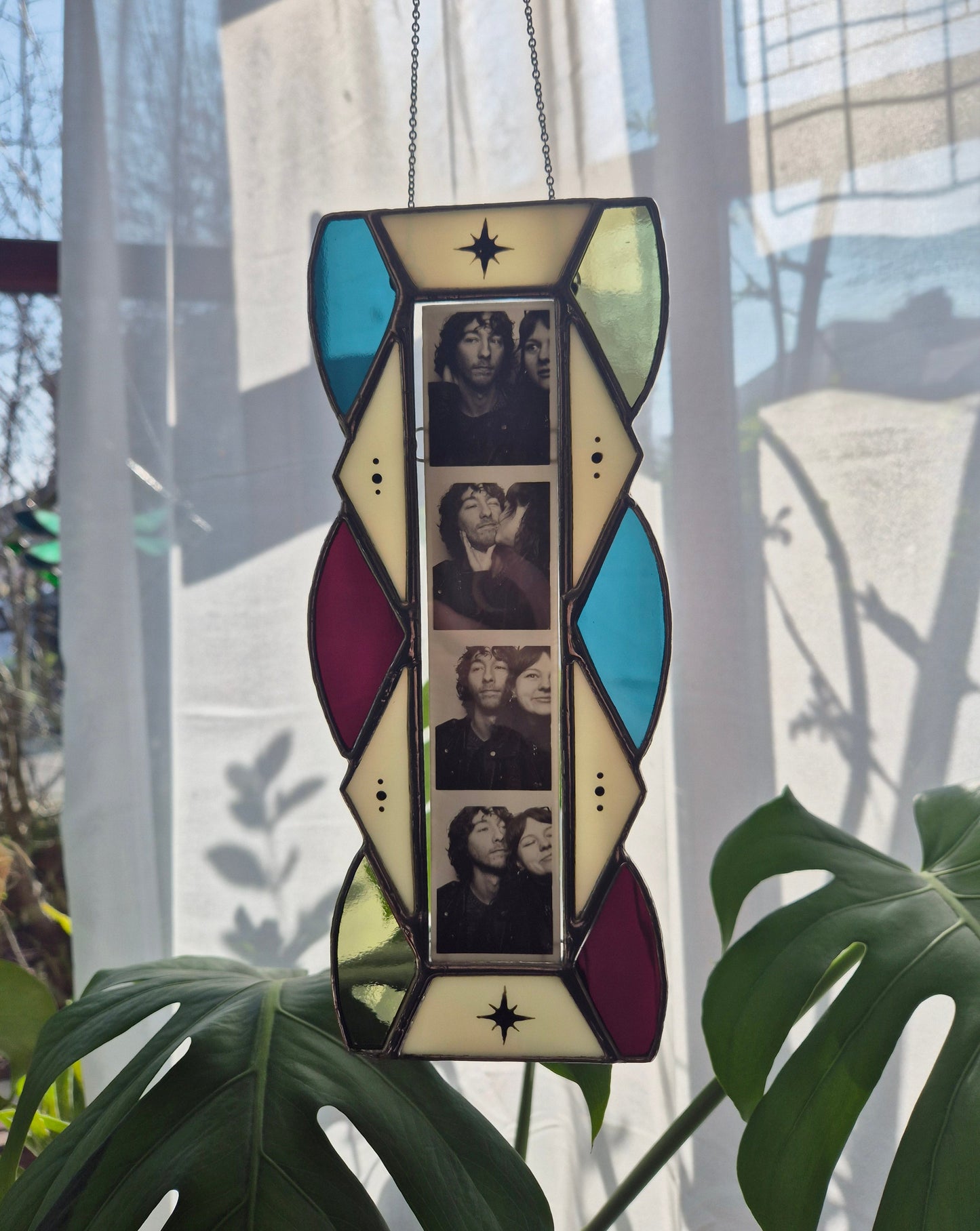 Lyra Photobooth Frame Hanging - Film Booth